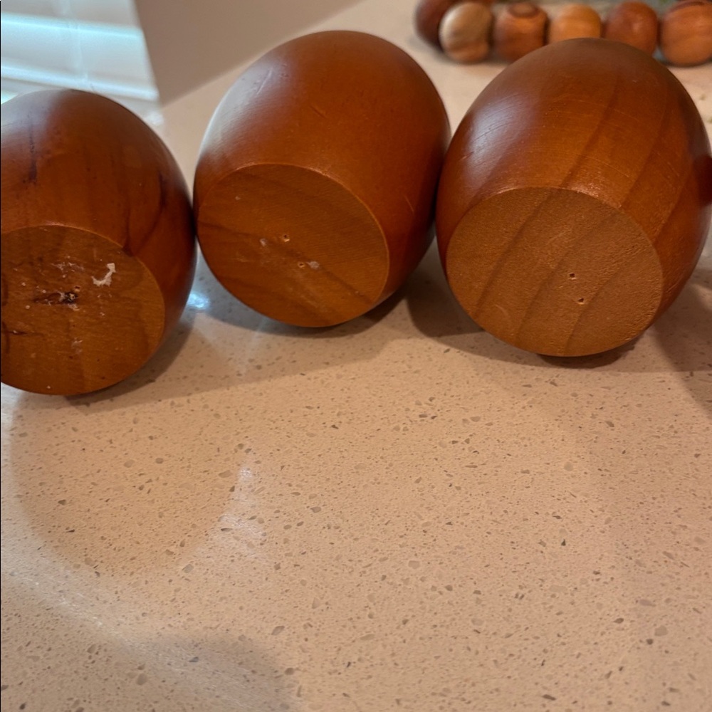 Set of Three Wooden Napkin Rings in Warm Brown - Picture 3 of 8